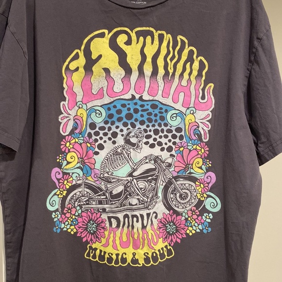 ModernLux Festival TShirt - Picture 5 of 5